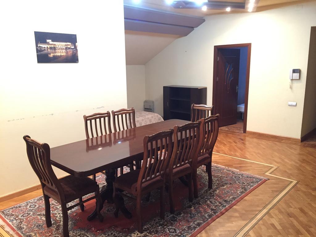 Tatev Apartments เยเรวาน ภายนอก รูปภาพ