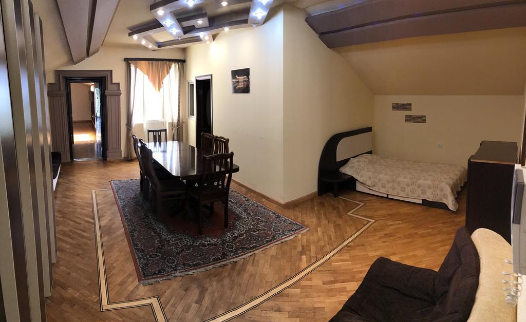 Tatev Apartments เยเรวาน ภายนอก รูปภาพ