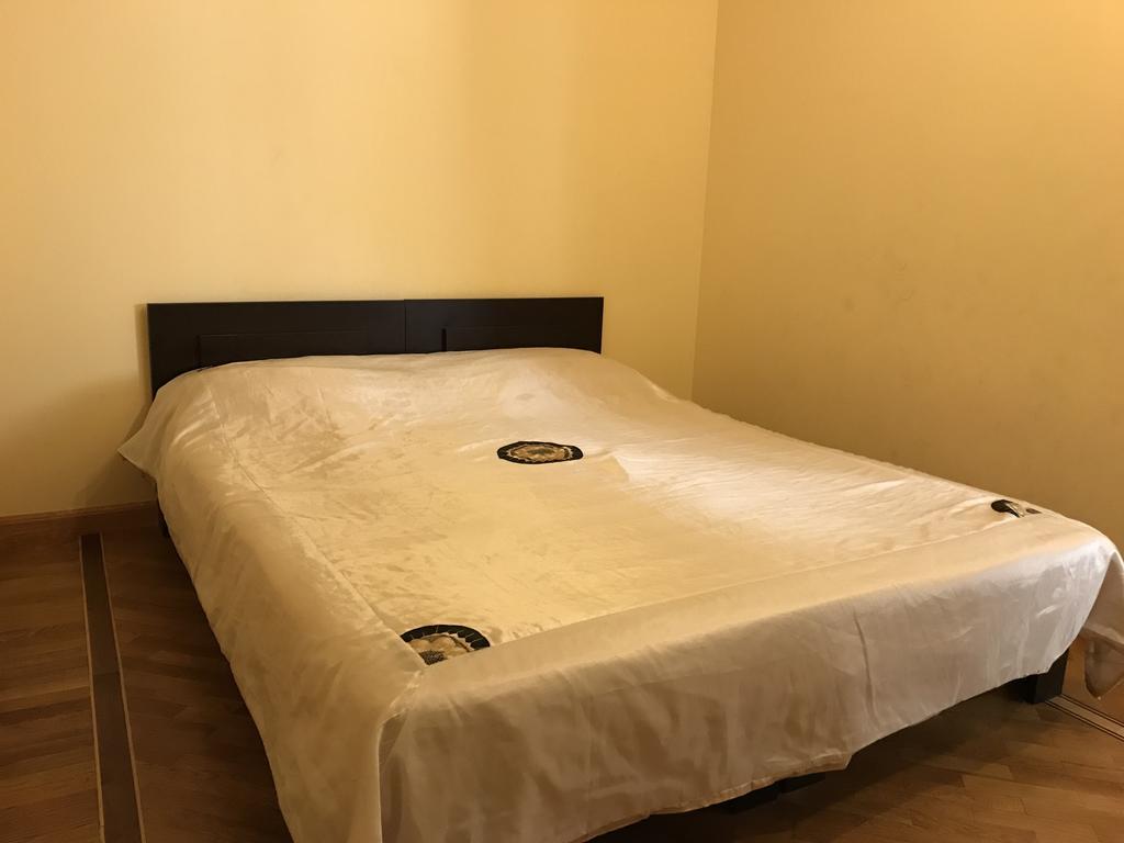 Tatev Apartments เยเรวาน ภายนอก รูปภาพ